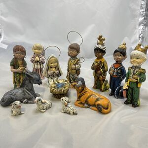 13 pc - Vintage Mexican Nativity Set Folk Art Clay MCM Christmas Decor